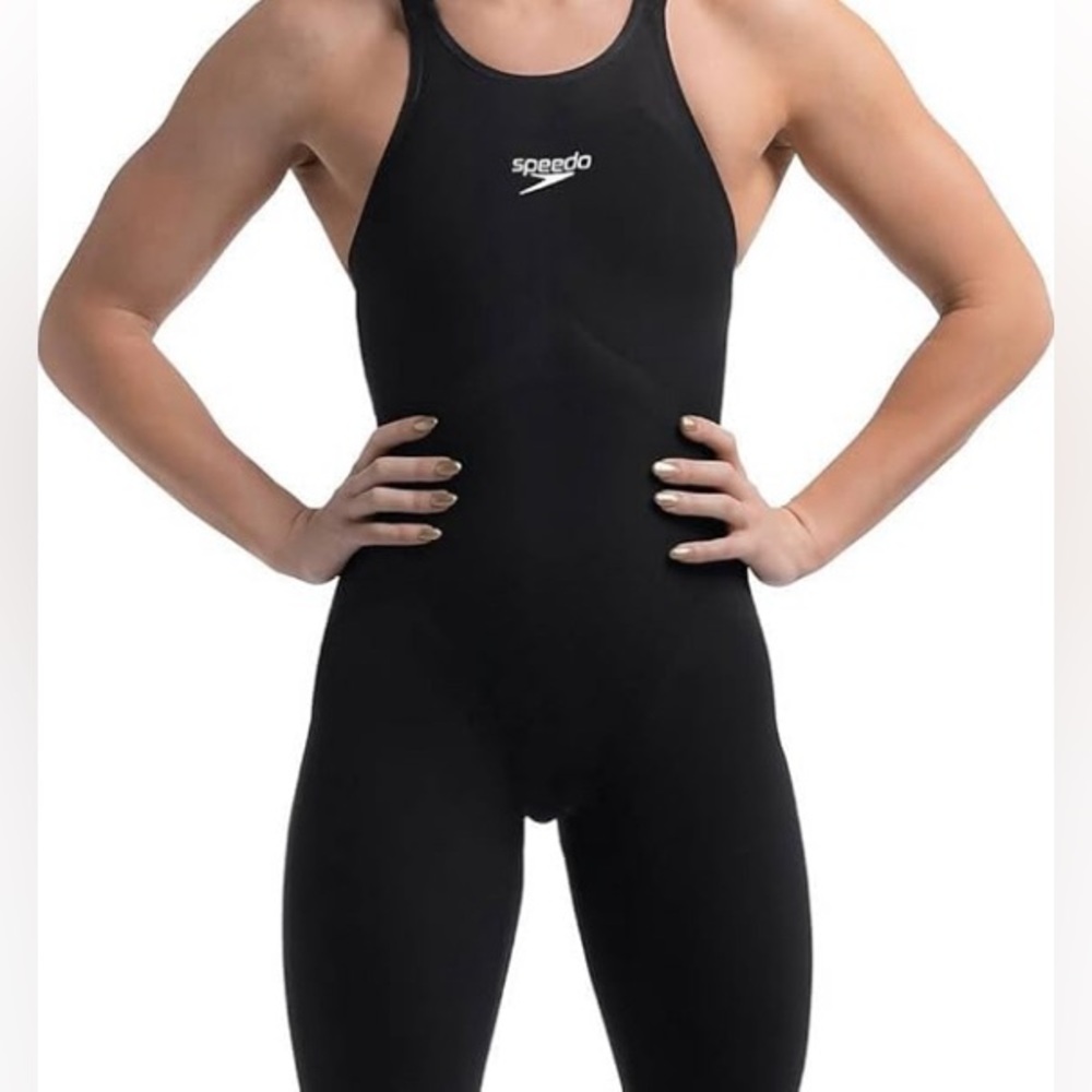 Black Speedo valor 2.0 tech suit size 24